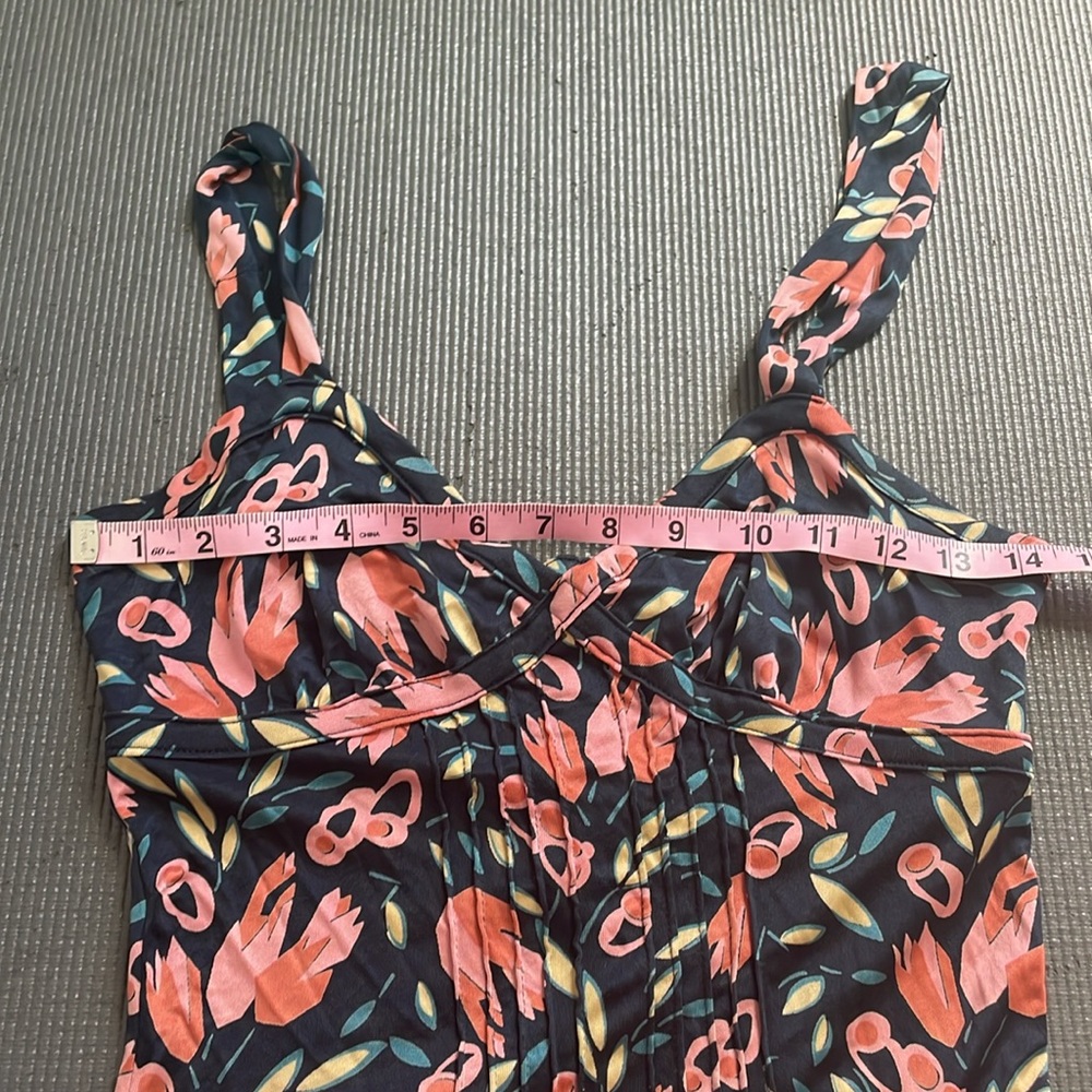 Marc Jacobs silk floral tulip dress altered structured style with button up back - Picture 11 of 11